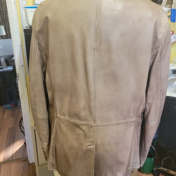 Xl Danier leather jacket - Picture 2 of 4